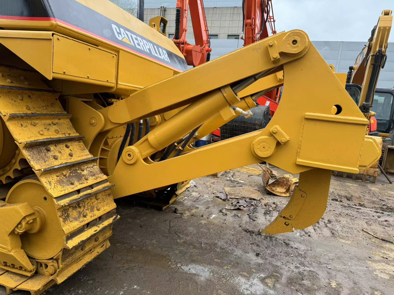 Caterpillar CAT D8R D8T D7H D7R D7G D7R D7E Used Bulldozer in Excellent Work Condition for Slae - Bulldozer: bilde 3 Caterpillar CAT D8R D8T D7H D7R D7G D7R D7E Used Bulldozer in Excellent Work Condition for Slae - Bulldozer: bilde 3
