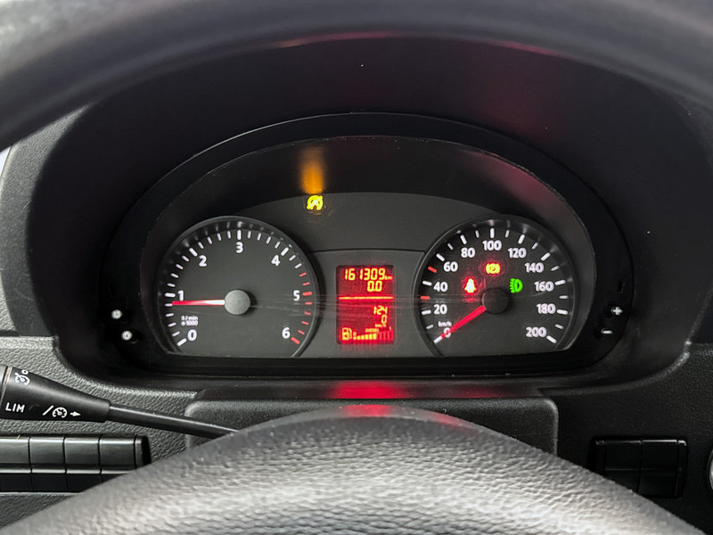 Volkswagen Crafter 35 2.0 TDI L1H1 2x schuifdeur Inrichting Lucht geveerde stoel Cruise control Airco - Kassebil: bilde 5 Volkswagen Crafter 35 2.0 TDI L1H1 2x schuifdeur Inrichting Lucht geveerde stoel Cruise control Airco - Kassebil: bilde 5