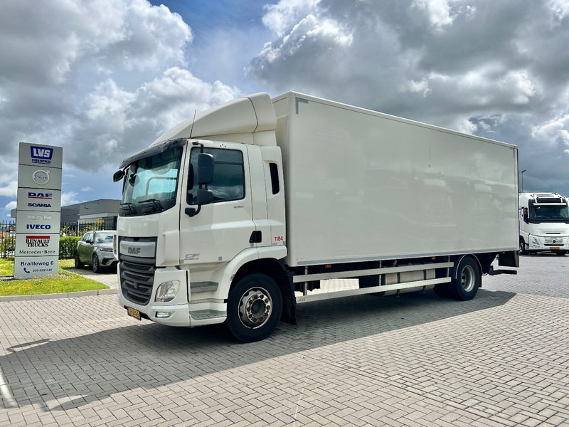 DAF CF 290 4x2 bakwagen Laadklep - Skapbil: bilde 1 DAF CF 290 4x2 bakwagen Laadklep - Skapbil: bilde 1