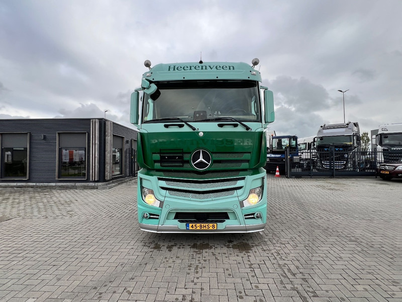 Mercedes-Benz Actros 2745 6x2 bakwagen Schuifzeilen - Kapellbil: bilde 4 Mercedes-Benz Actros 2745 6x2 bakwagen Schuifzeilen - Kapellbil: bilde 4