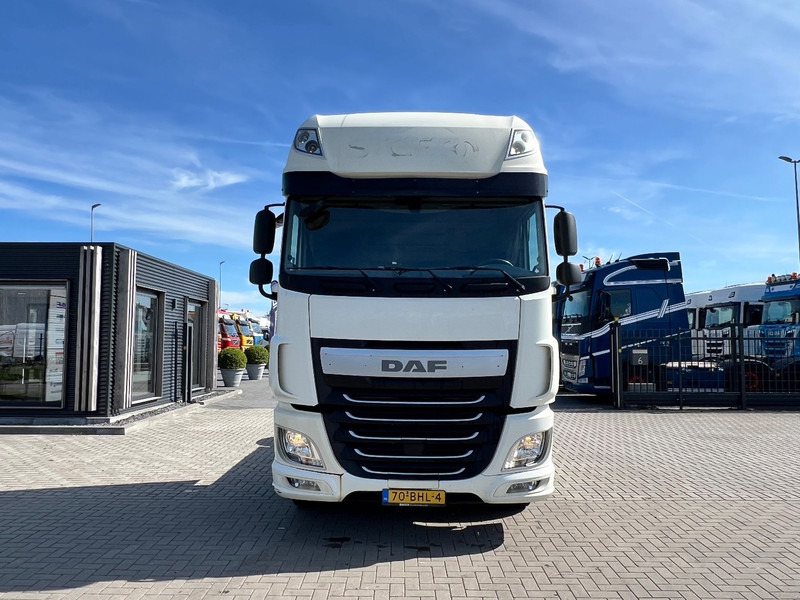 DAF XF 460 4x2 Trekker SSC / 2x Tank / full spoiler - Trekkvogn: bilde 2 DAF XF 460 4x2 Trekker SSC / 2x Tank / full spoiler - Trekkvogn: bilde 2