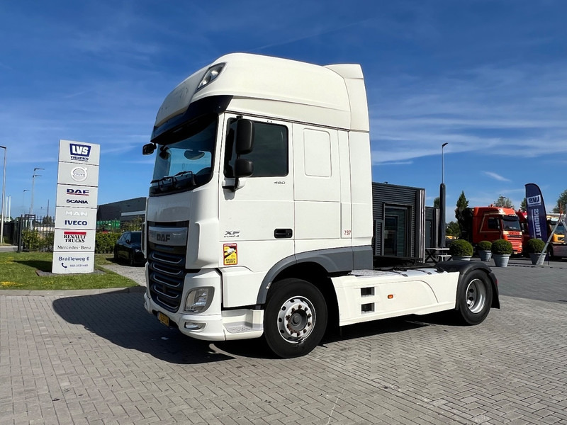 DAF XF 460 4x2 Trekker SSC / 2x Tank / full spoiler - Trekkvogn: bilde 1 DAF XF 460 4x2 Trekker SSC / 2x Tank / full spoiler - Trekkvogn: bilde 1