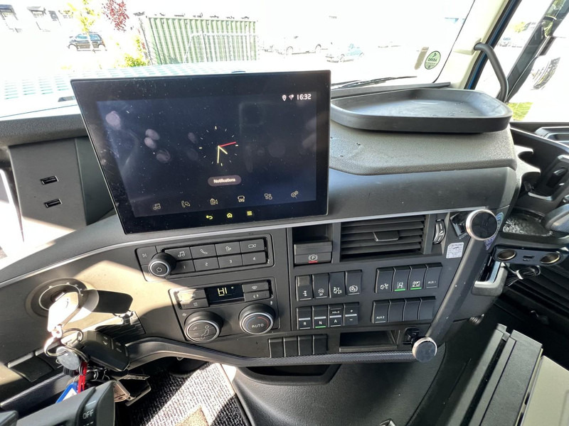 Trekkvogn Volvo FH 460 4x2 trekker Globetrotter / 2x Fuel Tank: bilde 11 Trekkvogn Volvo FH 460 4x2 trekker Globetrotter / 2x Fuel Tank: bilde 11