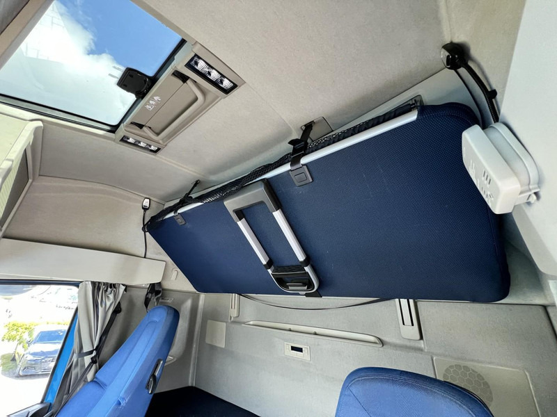 Trekkvogn Volvo FH 460 4x2 trekker Globetrotter / 2x Fuel Tank: bilde 19 Trekkvogn Volvo FH 460 4x2 trekker Globetrotter / 2x Fuel Tank: bilde 19