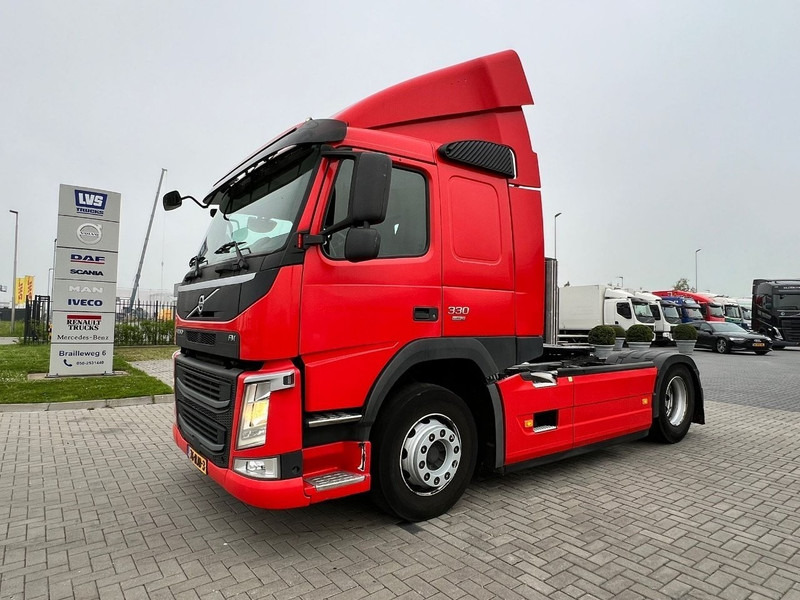 Volvo FM 330 4x2 trekker 4x2 / 671.570km - Trekkvogn: bilde 1 Volvo FM 330 4x2 trekker 4x2 / 671.570km - Trekkvogn: bilde 1