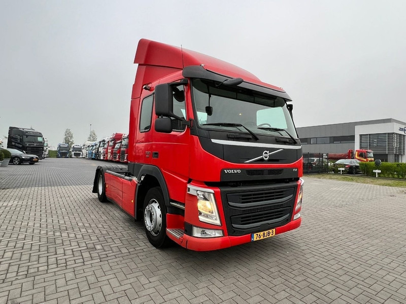 Volvo FM 330 4x2 trekker 4x2 / 671.570km - Trekkvogn: bilde 3 Volvo FM 330 4x2 trekker 4x2 / 671.570km - Trekkvogn: bilde 3