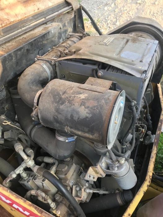 Dynapac CC 122 DEUTZ Vand complet sau PIESE - Vals: bilde 4 Dynapac CC 122 DEUTZ Vand complet sau PIESE - Vals: bilde 4