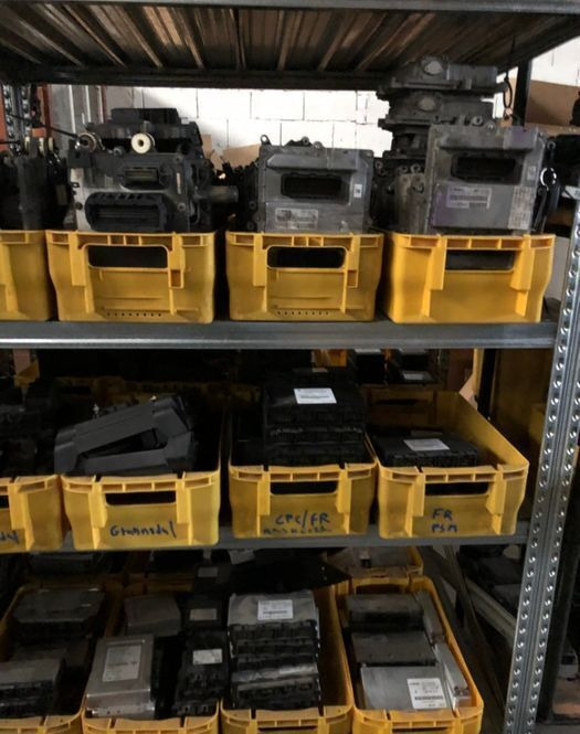 ECU EDC Renault Premium / 02 - Styreenhet for Lastebil: bilde 1 ECU EDC Renault Premium / 02 - Styreenhet for Lastebil: bilde 1