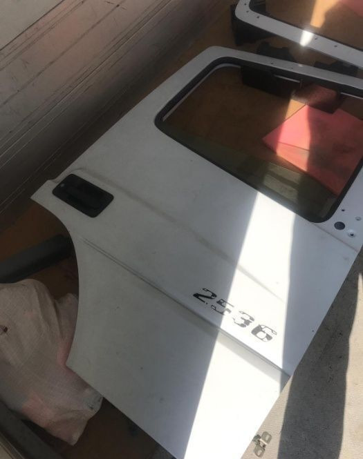 Mercedes-Benz Actros,ATEGO,AXOR truck - Dør og deler for Lastebil: bilde 1 Mercedes-Benz Actros,ATEGO,AXOR truck - Dør og deler for Lastebil: bilde 1