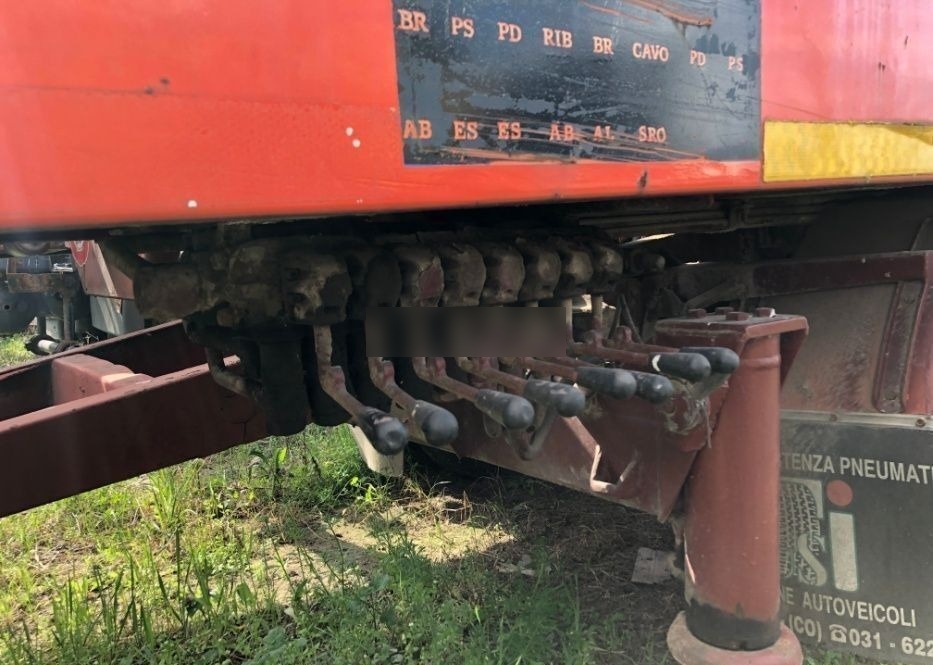 Platforma transport masini cu troliu , rampe extensibile carlig - Bergingsbil: bilde 2 Platforma transport masini cu troliu , rampe extensibile carlig - Bergingsbil: bilde 2