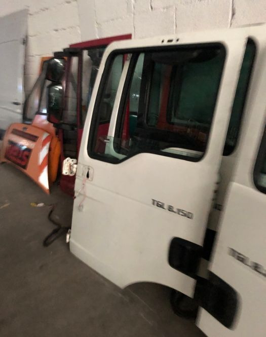 Scania IVECO Man Mercedes DAF Renault - Dør og deler for Lastebil: bilde 2 Scania IVECO Man Mercedes DAF Renault - Dør og deler for Lastebil: bilde 2