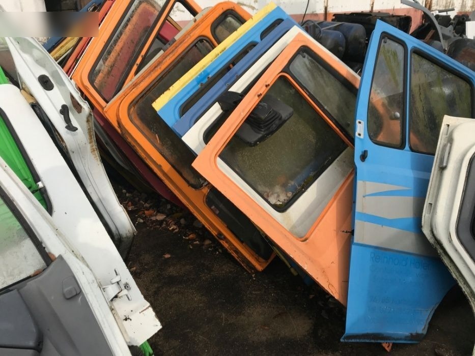 Usi cabina camion din dezmembrari - Dør og deler for Lastebil: bilde 3 Usi cabina camion din dezmembrari - Dør og deler for Lastebil: bilde 3