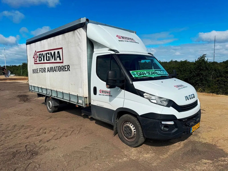 Iveco 35S18 3,0 TDI Aut. Gear. Euro 6. webasto night heater - Varebil med kapell: bilde 2 Iveco 35S18 3,0 TDI Aut. Gear. Euro 6. webasto night heater - Varebil med kapell: bilde 2