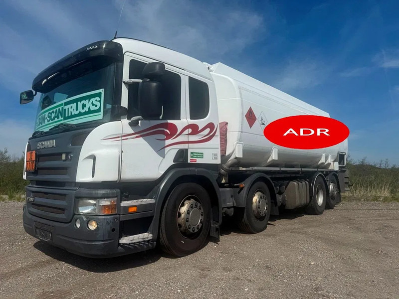 Scania P380 P380 8x2*6 .ADR/FL . 24200 L Tank - Air / Air suspension. - Tankbil: bilde 1 Scania P380 P380 8x2*6 .ADR/FL . 24200 L Tank - Air / Air suspension. - Tankbil: bilde 1