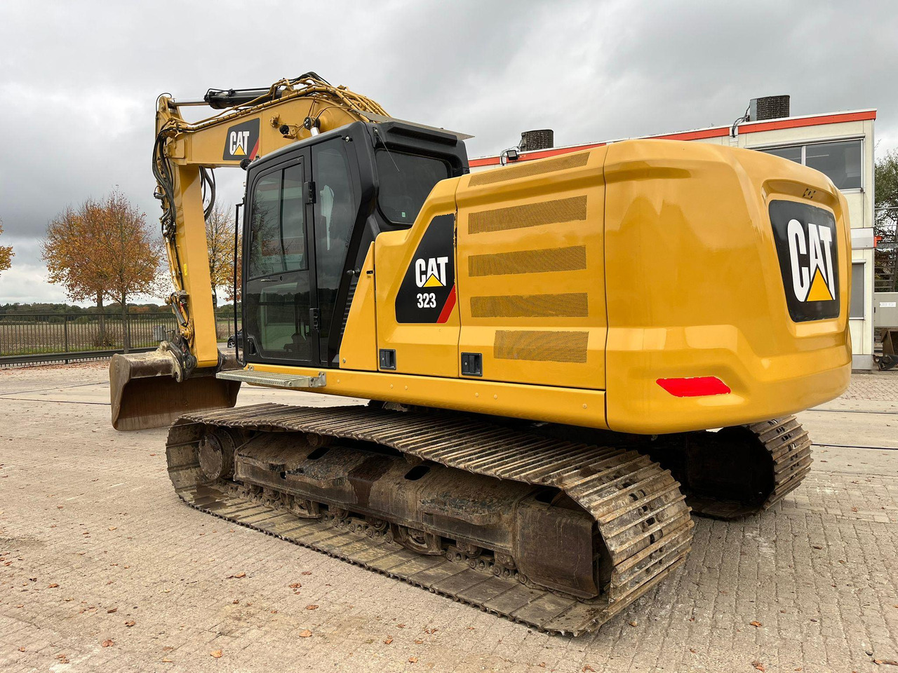 Caterpillar 323 07A - Beltegraver: bilde 1 Caterpillar 323 07A - Beltegraver: bilde 1