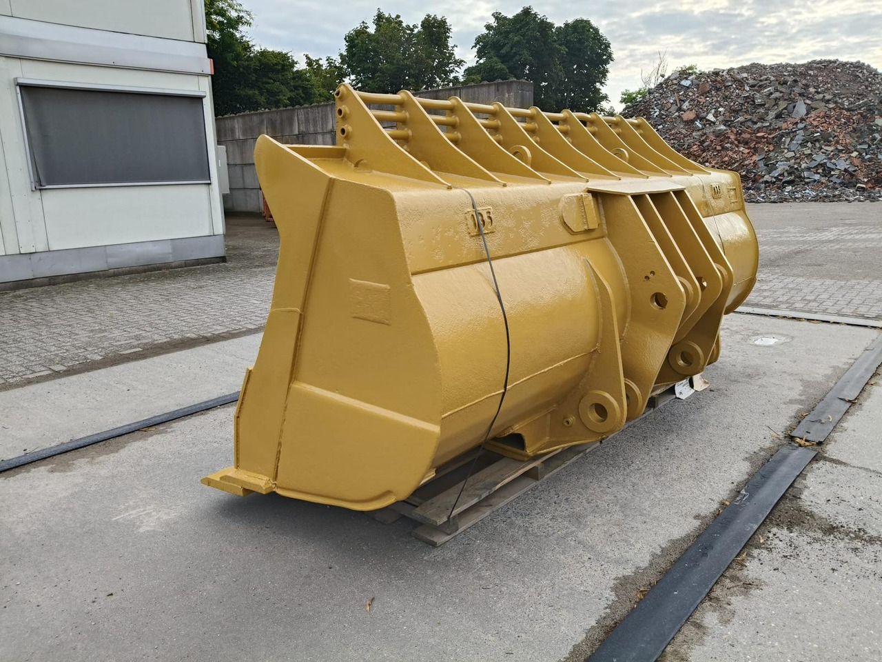 Caterpillar 980 Bucket - Lasterskuffe: bilde 4 Caterpillar 980 Bucket - Lasterskuffe: bilde 4