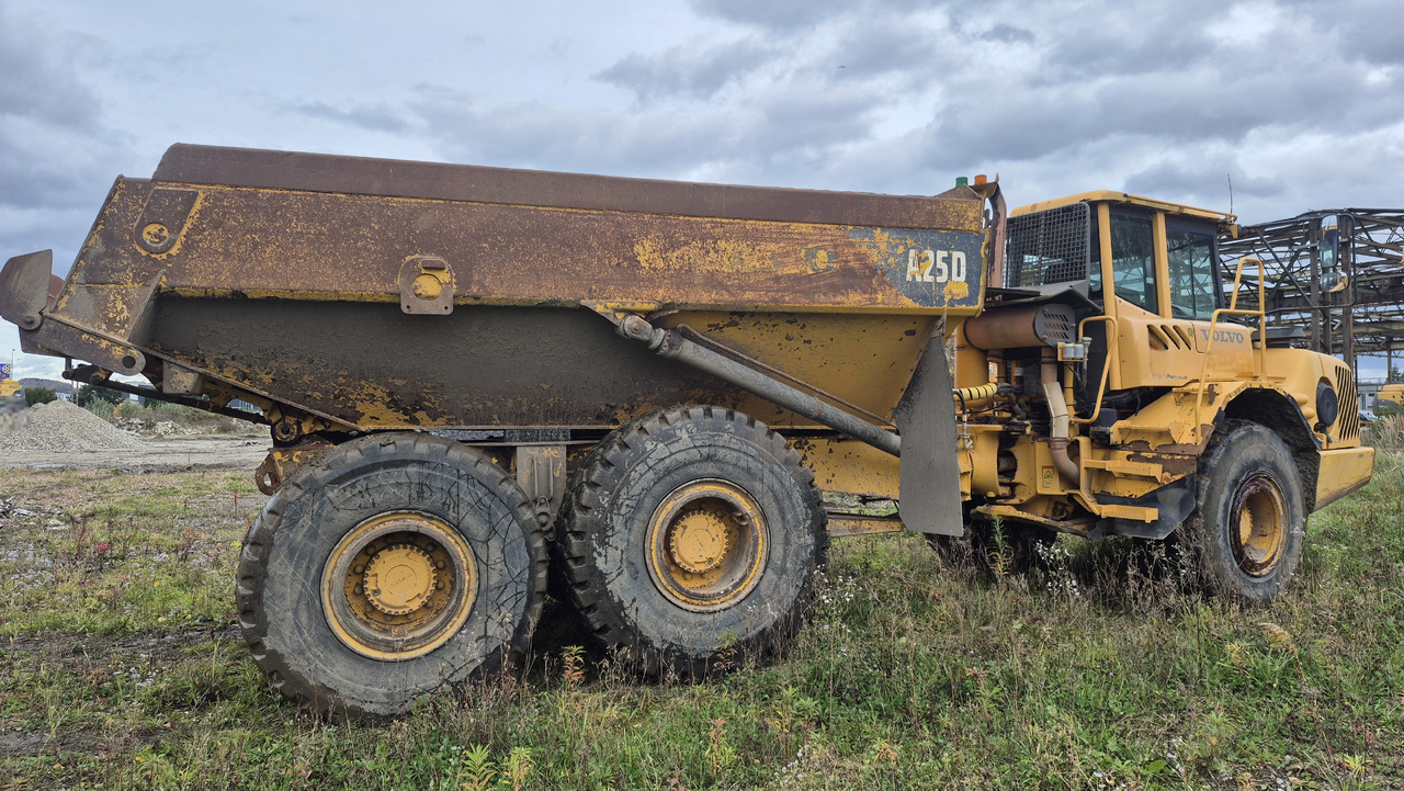 Rammestyrt dumper VOLVO A25D: bilde 8