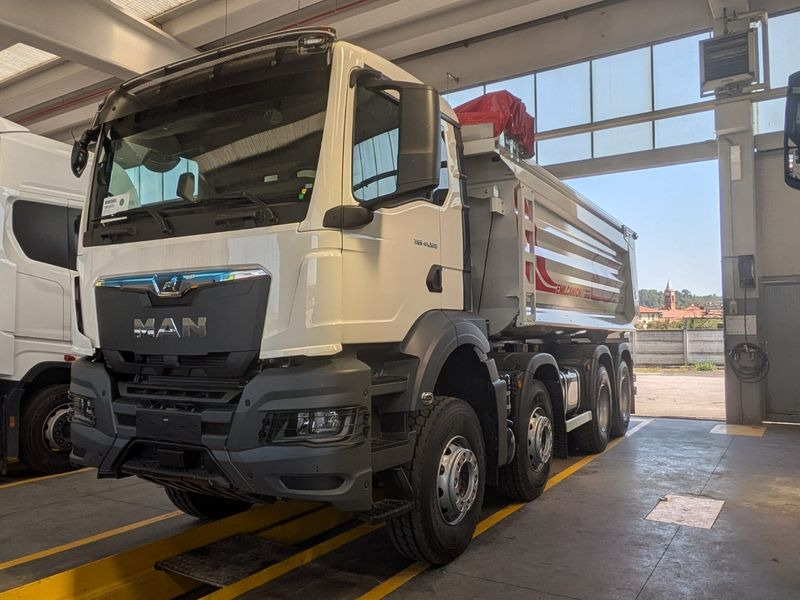 CAMION RIBALTABILE 4 ASSI 520 hp VASCA S5 NUOVO MAN TGS 41.520 8x4 BB CH - Tippbil: bilde 3 CAMION RIBALTABILE 4 ASSI 520 hp VASCA S5 NUOVO MAN TGS 41.520 8x4 BB CH - Tippbil: bilde 3