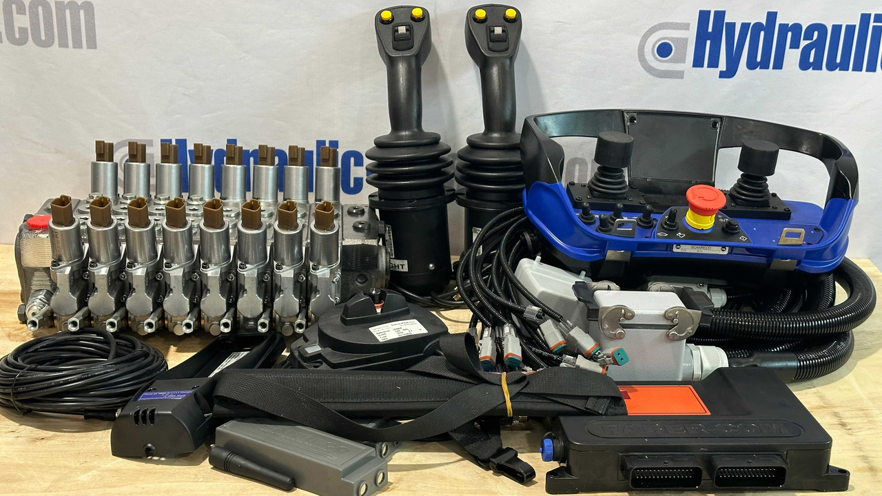 Set Scanreco RC400 with Walvoil DPX100 Liebherr, Demag, Grove, Tadano - Skogsvogn: bilde 1 Set Scanreco RC400 with Walvoil DPX100 Liebherr, Demag, Grove, Tadano - Skogsvogn: bilde 1