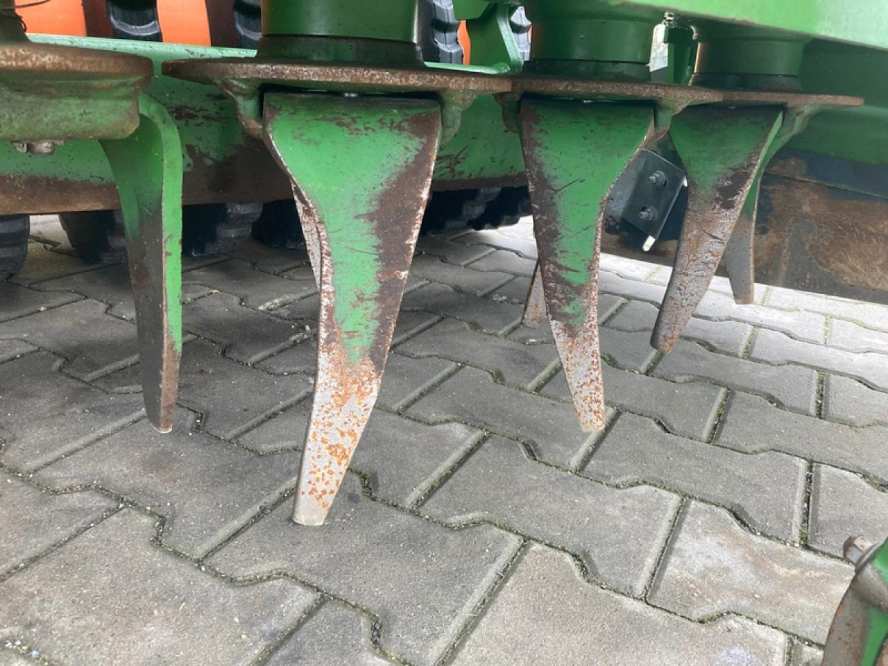 Amazone KX3001 + AVANT3002NUR 320HA - Kombisåmaskin: bilde 5 Amazone KX3001 + AVANT3002NUR 320HA - Kombisåmaskin: bilde 5