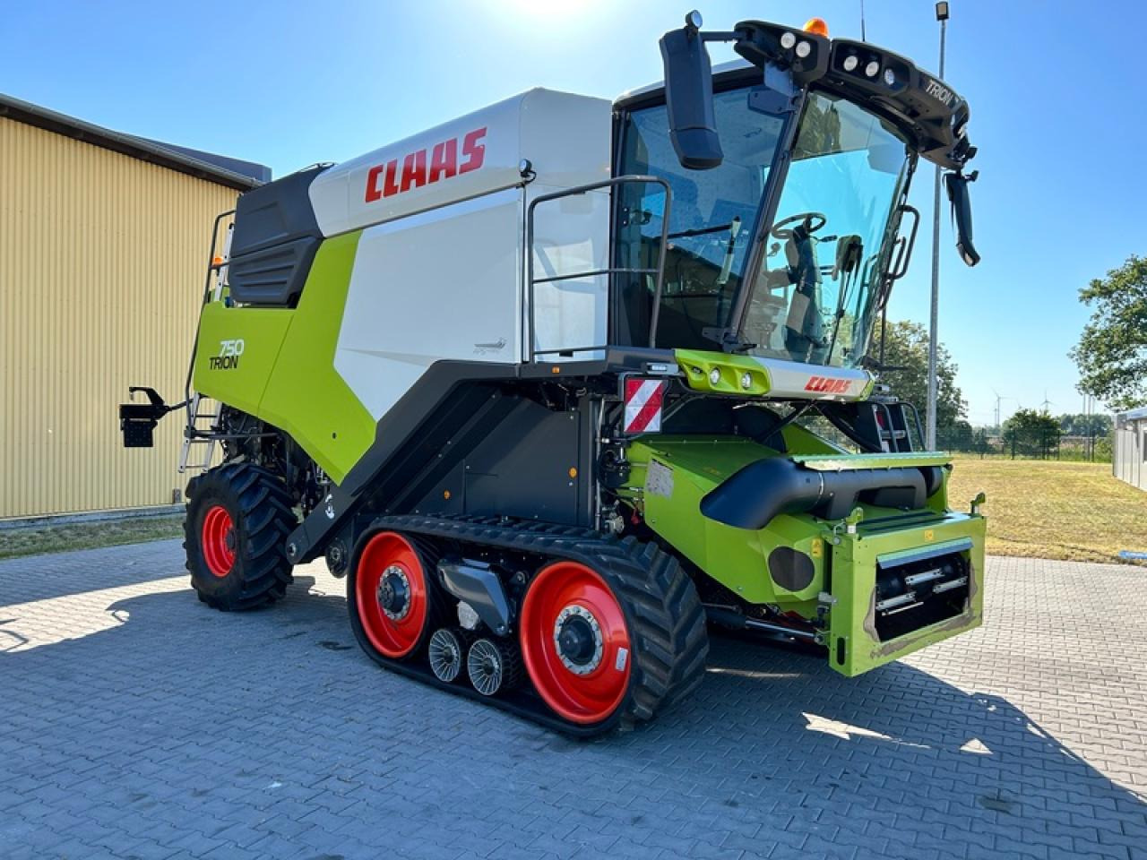 CLAAS TRION 750 TT APS HYBRID - Skurtresker: bilde 4 CLAAS TRION 750 TT APS HYBRID - Skurtresker: bilde 4