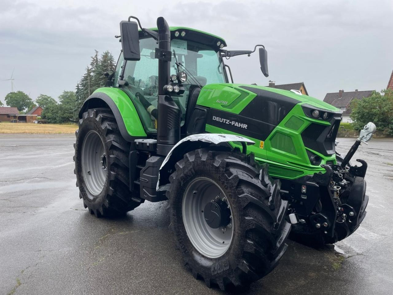 Deutz-Fahr 6210 PSHIFT AKTION - Traktor: bilde 2 Deutz-Fahr 6210 PSHIFT AKTION - Traktor: bilde 2