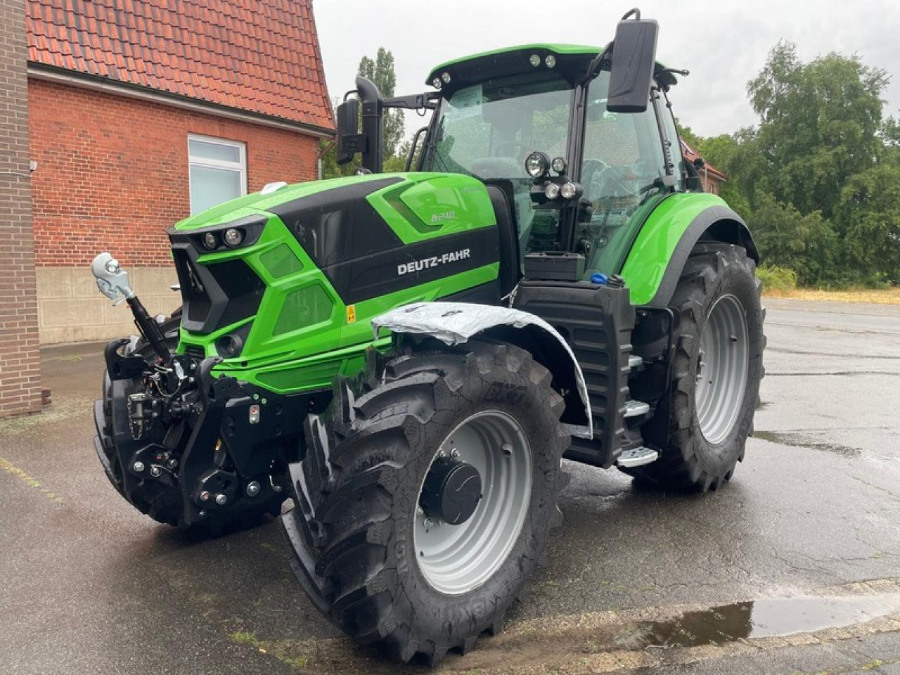 Deutz-Fahr 6210 PSHIFT AKTION - Traktor: bilde 1 Deutz-Fahr 6210 PSHIFT AKTION - Traktor: bilde 1