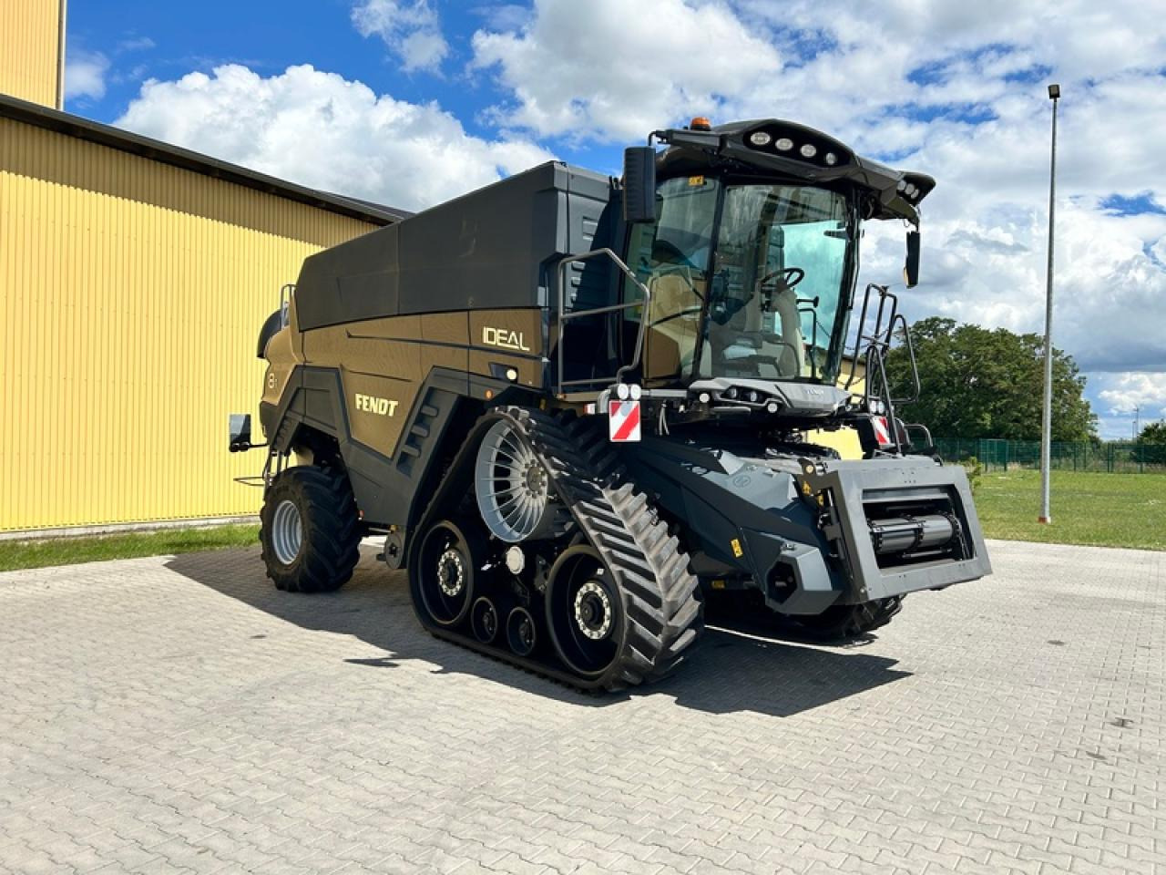 Fendt AKTIONIDEAL 8T - Skurtresker: bilde 4 Fendt AKTIONIDEAL 8T - Skurtresker: bilde 4