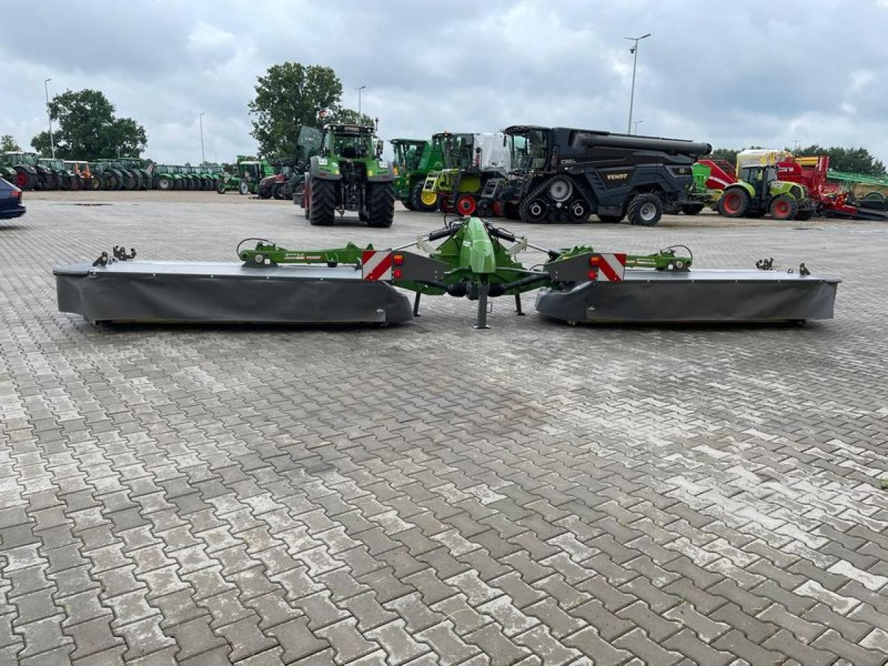 Fendt SLICER 860 HECKMÄHWERK - Slåmaskin: bilde 2 Fendt SLICER 860 HECKMÄHWERK - Slåmaskin: bilde 2