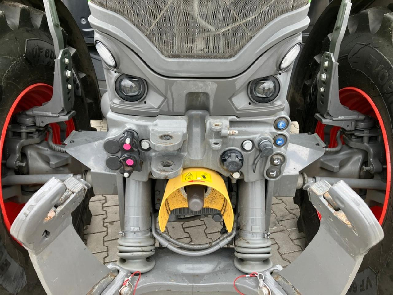 Fendt VARIO 728 GEN 7 PROFI+ RTK - Traktor: bilde 5 Fendt VARIO 728 GEN 7 PROFI+ RTK - Traktor: bilde 5