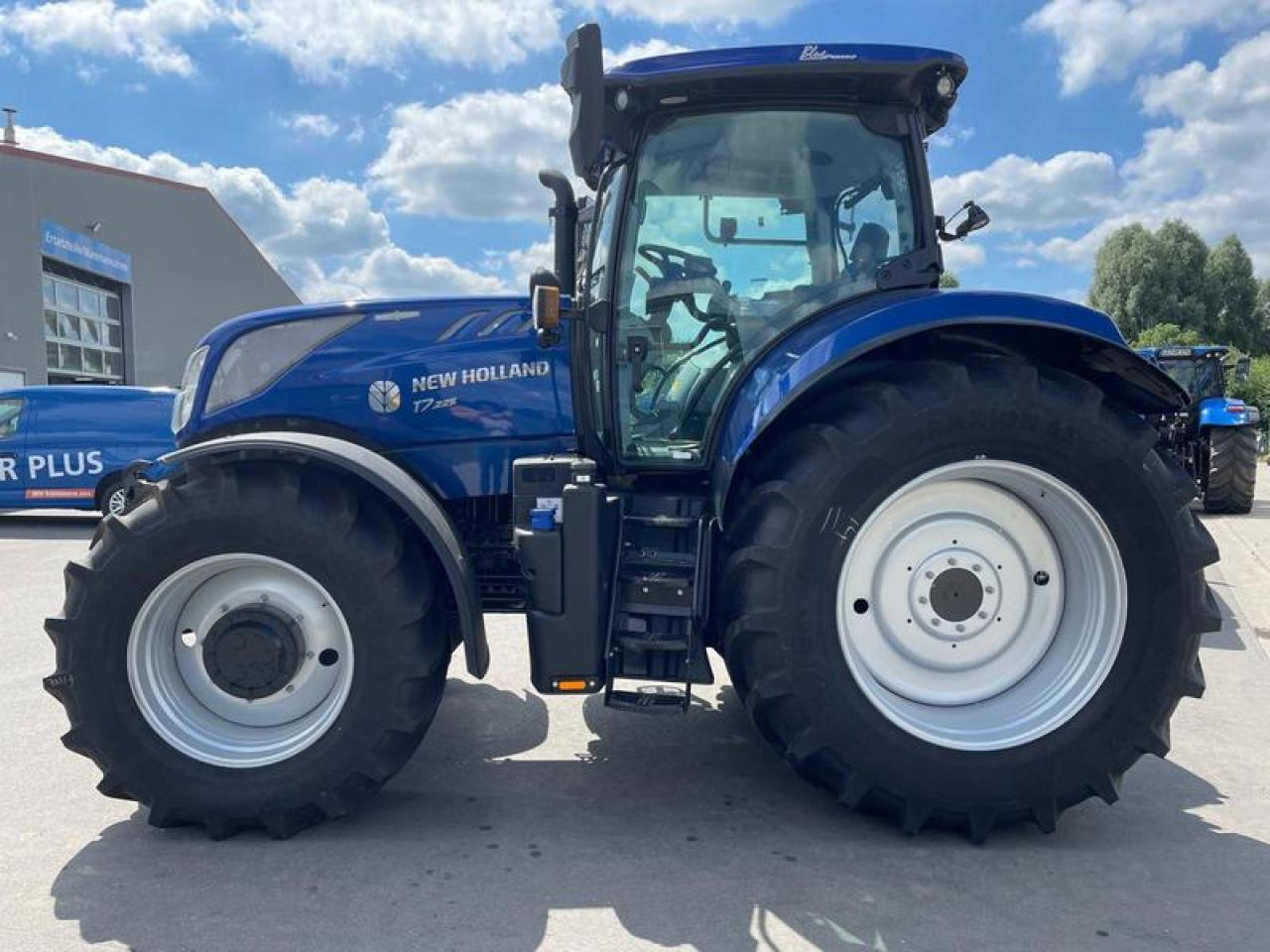 New Holland T 7.225 AKTION - Traktor: bilde 2 New Holland T 7.225 AKTION - Traktor: bilde 2