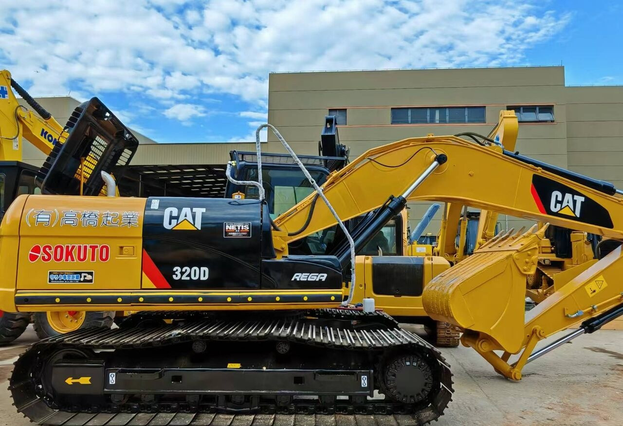 Caterpillar 320D - Beltegraver: bilde 1 Caterpillar 320D - Beltegraver: bilde 1
