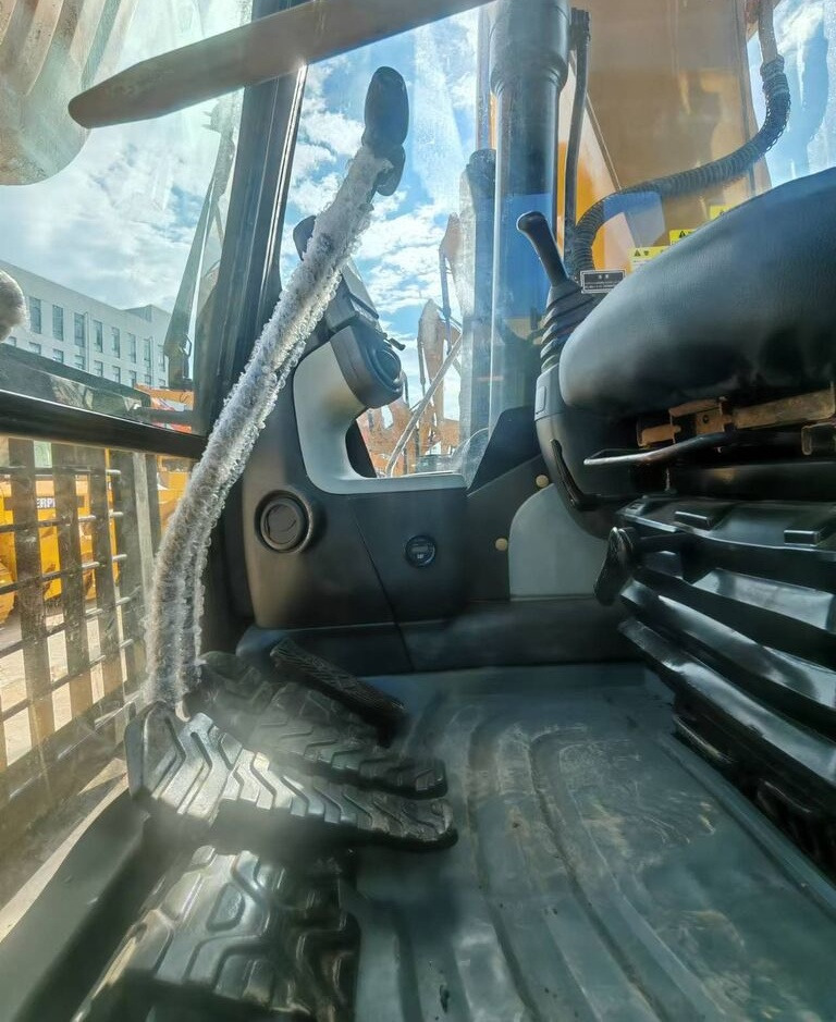 Caterpillar 330BL - Beltegraver: bilde 4 Caterpillar 330BL - Beltegraver: bilde 4