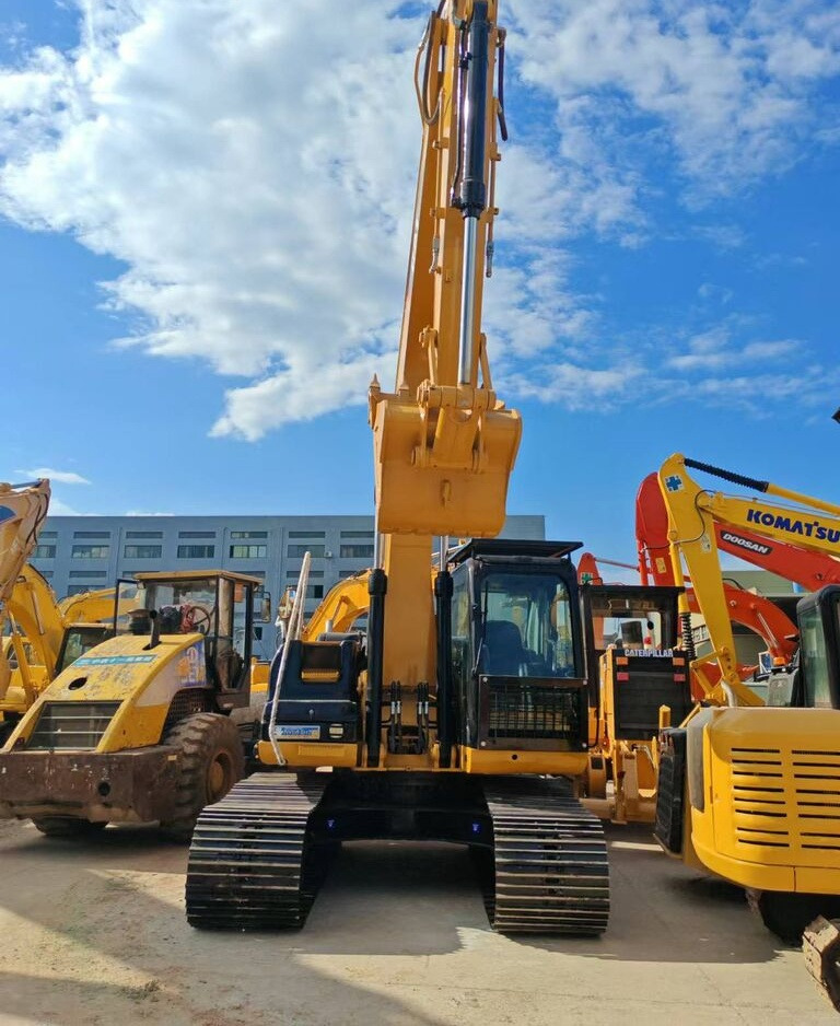 Caterpillar 330BL - Beltegraver: bilde 2 Caterpillar 330BL - Beltegraver: bilde 2