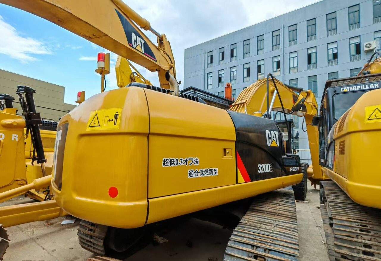 Caterpillar 330BL - Beltegraver: bilde 3 Caterpillar 330BL - Beltegraver: bilde 3