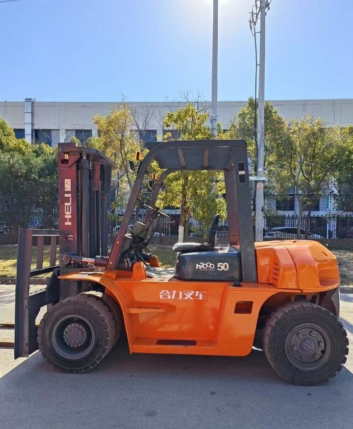 Heli h2000 5t 30 50 70 100 - Dieseltruck: bilde 1 Heli h2000 5t 30 50 70 100 - Dieseltruck: bilde 1