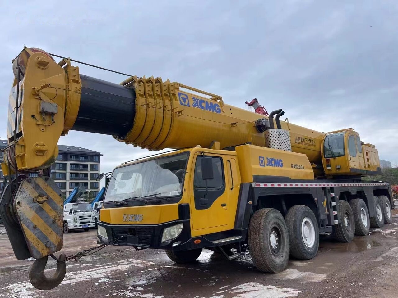 XCMG QAY260A 206T 260ton - Mobilkran: bilde 2 XCMG QAY260A 206T 260ton - Mobilkran: bilde 2