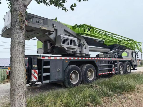 Zoomlion ZTC800 80ton 80t truck crane - Mobilkran: bilde 4 Zoomlion ZTC800 80ton 80t truck crane - Mobilkran: bilde 4
