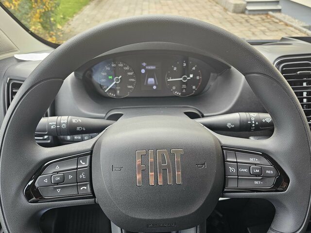 FIAT Ducato 140 DOKA Pritsche 2,9 Meter Klima DAB... - Varebil med plan, Varebil med dobbelt førerhus: bilde 4 FIAT Ducato 140 DOKA Pritsche 2,9 Meter Klima DAB... - Varebil med plan, Varebil med dobbelt førerhus: bilde 4