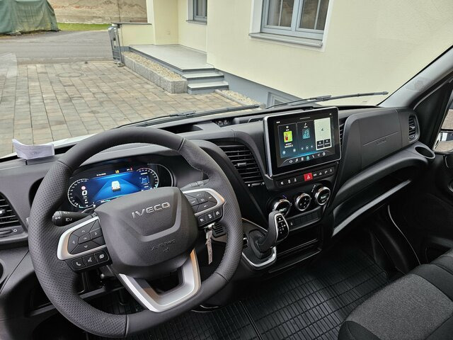 IVECO Daily 35S18HA8V DOKA Hi-Matic 12m³ L2H2 7 Sitze... - Kassebil, Varebil med dobbelt førerhus: bilde 2 IVECO Daily 35S18HA8V DOKA Hi-Matic 12m³ L2H2 7 Sitze... - Kassebil, Varebil med dobbelt førerhus: bilde 2