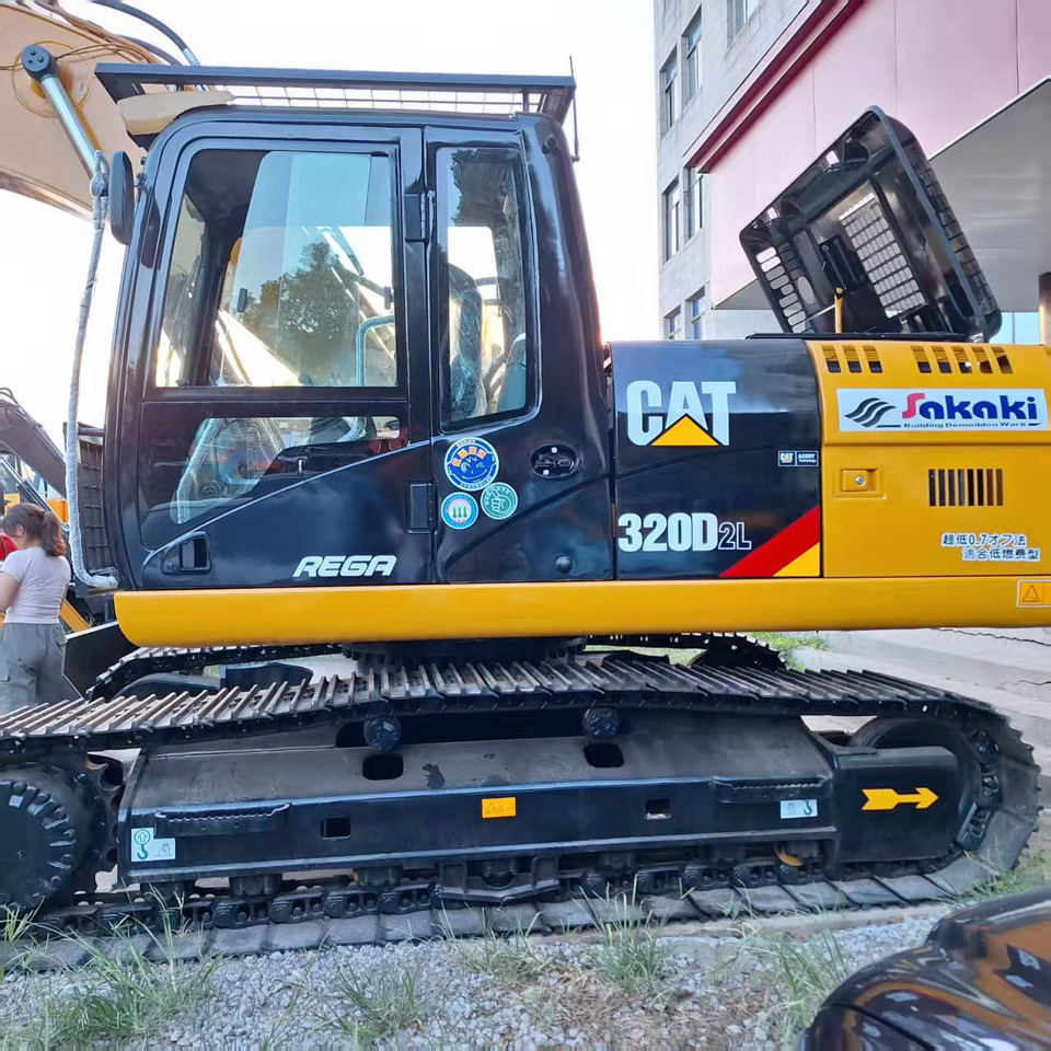 CAT 320D2L Excavator - Beltegraver: bilde 2 CAT 320D2L Excavator - Beltegraver: bilde 2