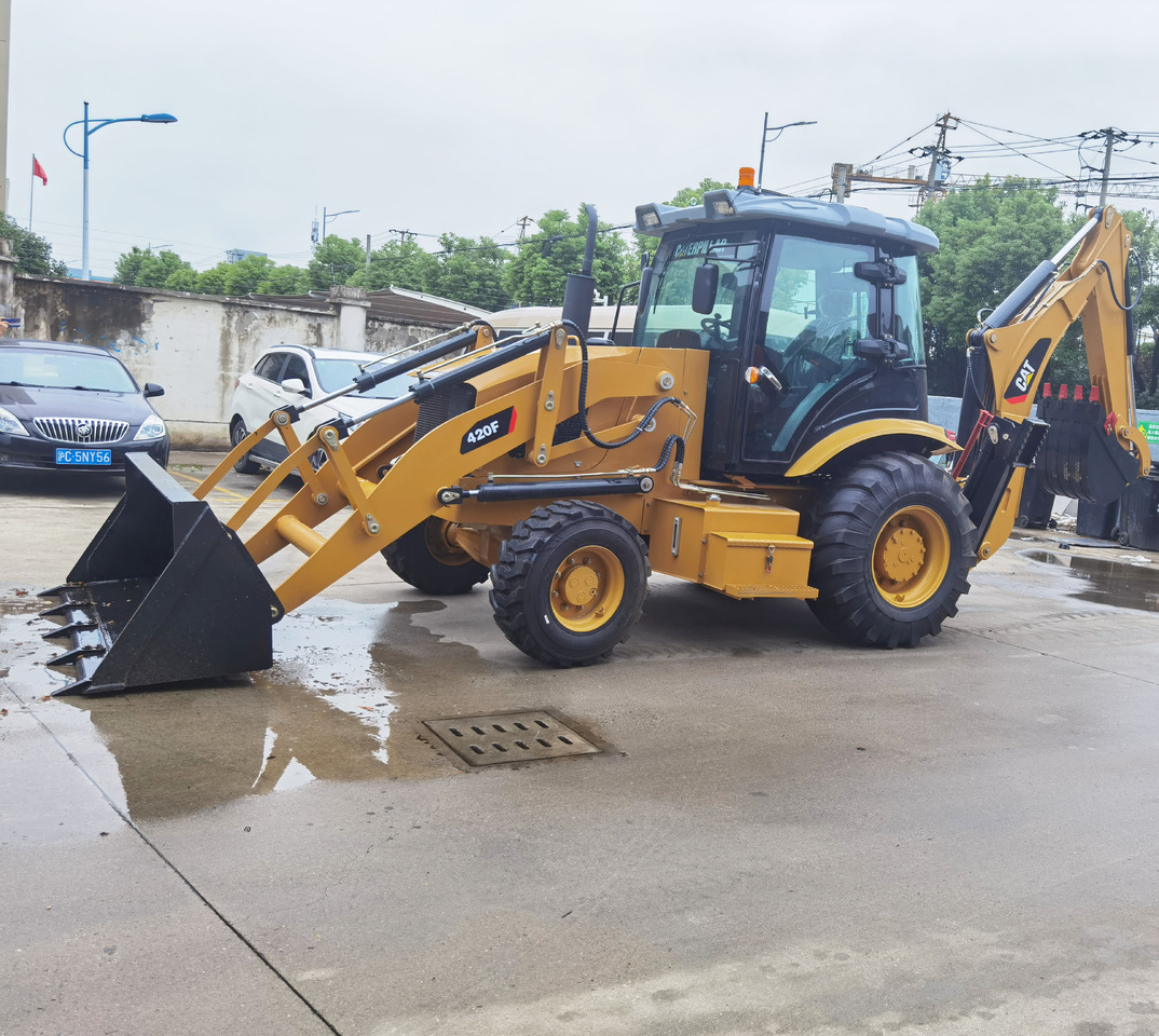CAT 420F Backhoe Loader - Traktorgraver: bilde 1 CAT 420F Backhoe Loader - Traktorgraver: bilde 1