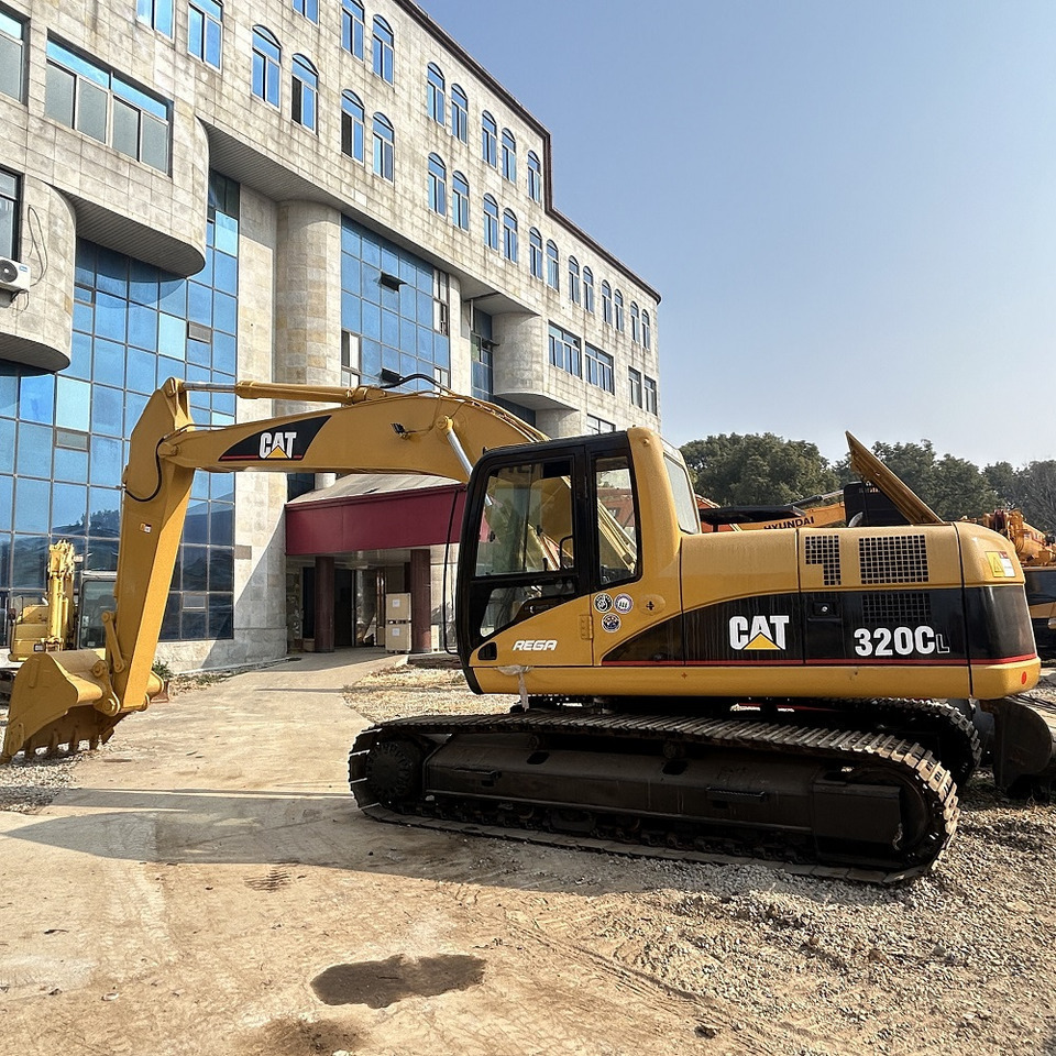 Cat 320cl excavator - Beltegraver: bilde 1 Cat 320cl excavator - Beltegraver: bilde 1