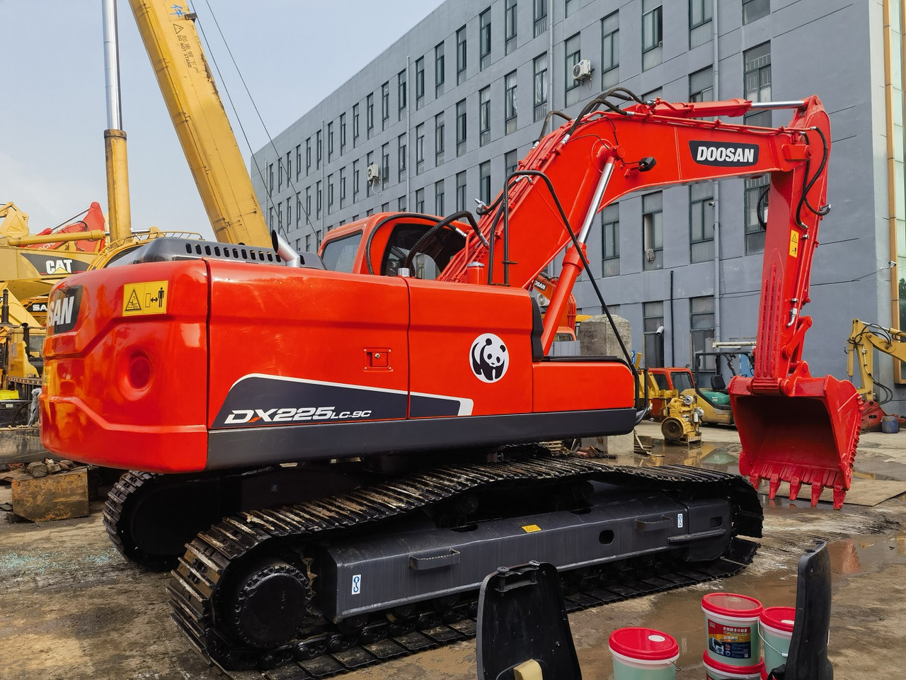 DOOSAN Doosan DX225LC Crawler excavator - Beltegraver: bilde 1 DOOSAN Doosan DX225LC Crawler excavator - Beltegraver: bilde 1