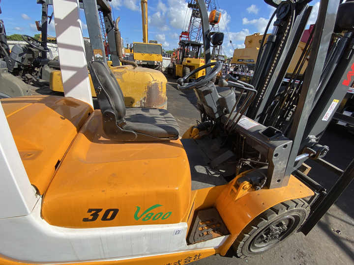High Performance TCM 3ton Forklift second hand TCM FD30 forklift for sale in shanghai - Dieseltruck: bilde 3 High Performance TCM 3ton Forklift second hand TCM FD30 forklift for sale in shanghai - Dieseltruck: bilde 3