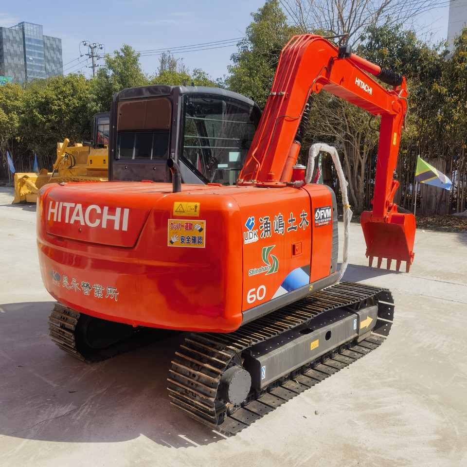 Hitachi ZX60 Excavator - Beltegraver: bilde 2 Hitachi ZX60 Excavator - Beltegraver: bilde 2
