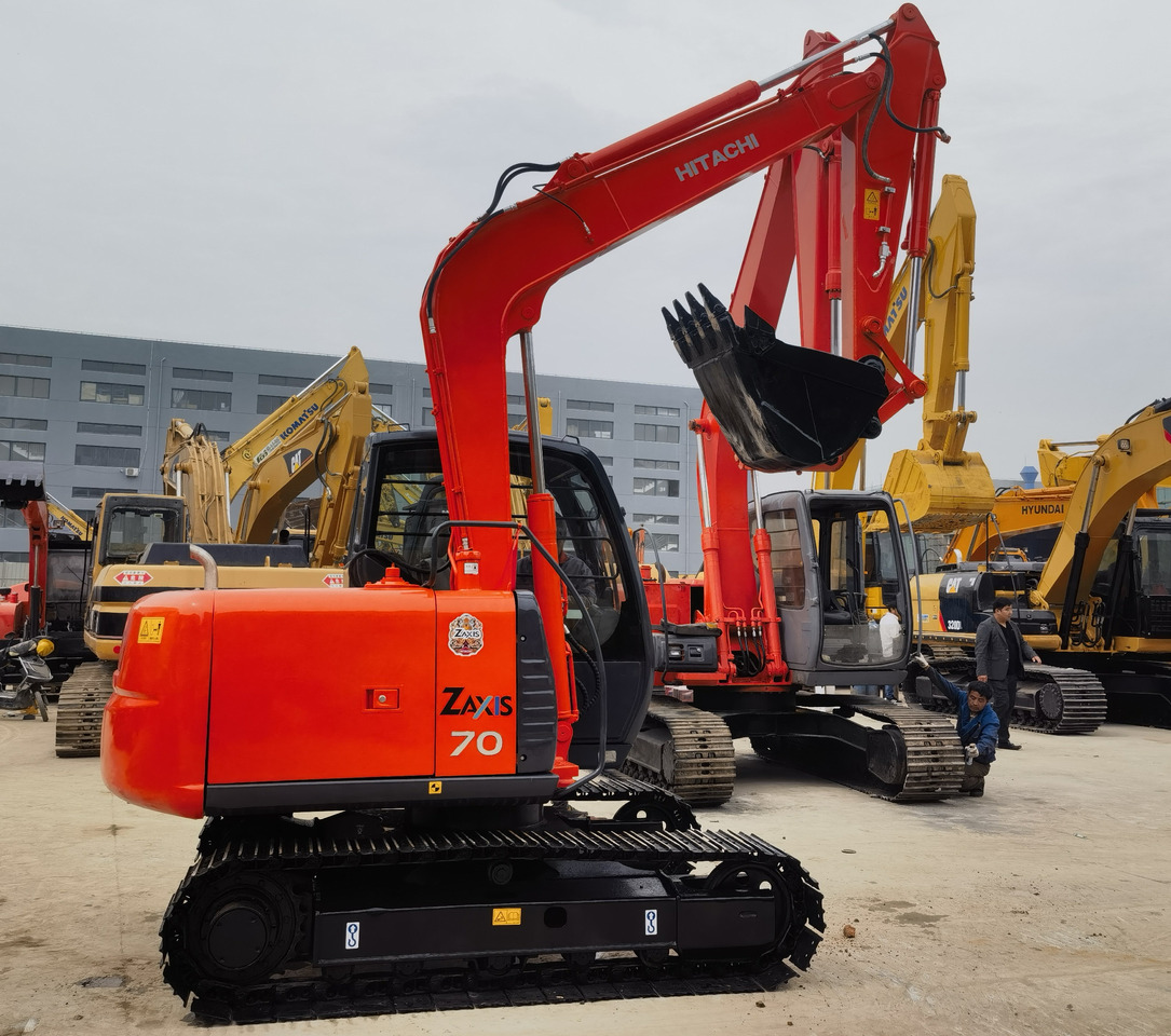 Hitachi ZX70 Excavator - Minigraver: bilde 1 Hitachi ZX70 Excavator - Minigraver: bilde 1