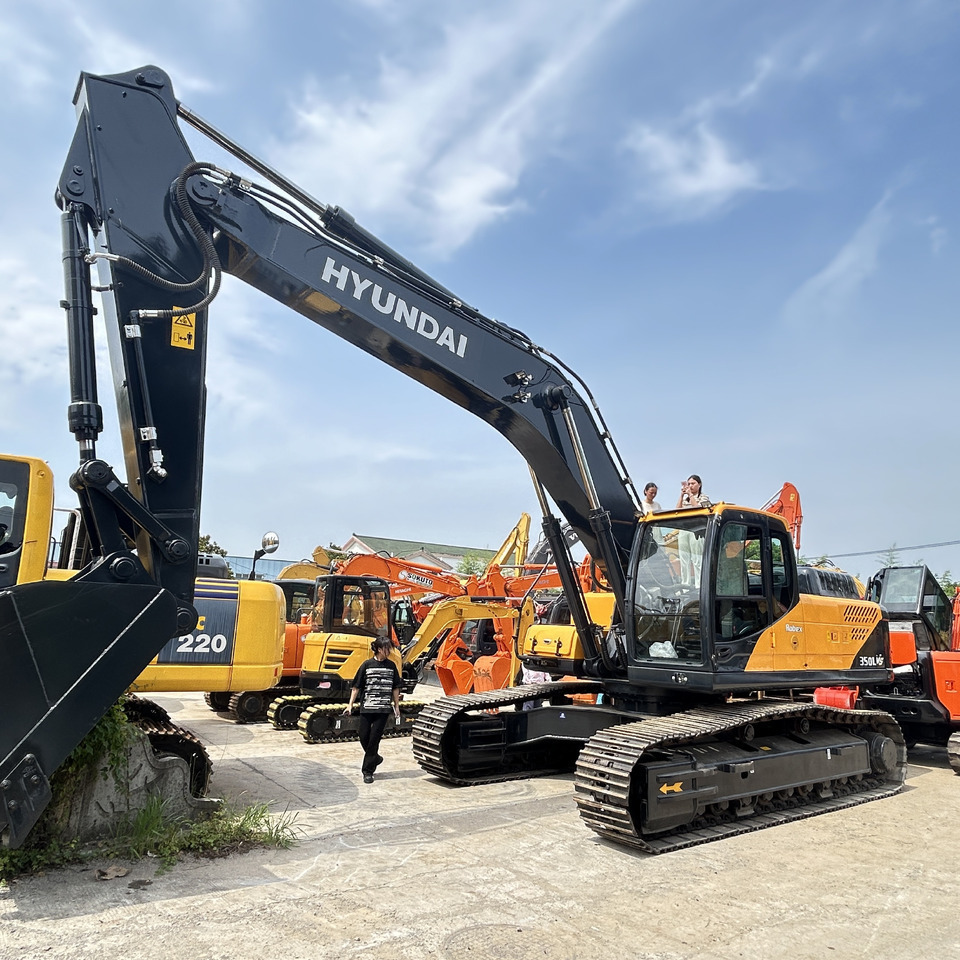 Hyundai 350LVS excavator - Hjulgraver: bilde 2 Hyundai 350LVS excavator - Hjulgraver: bilde 2
