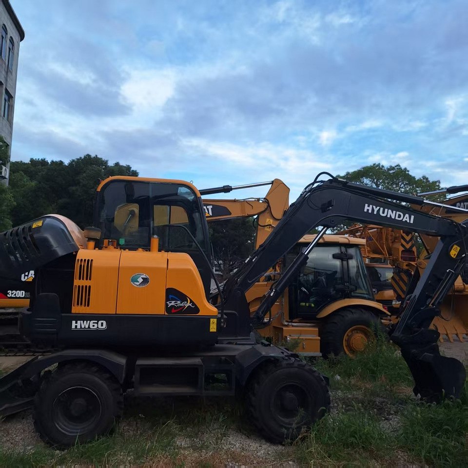 Hyundai HW60 excavator - Hjulgraver: bilde 2 Hyundai HW60 excavator - Hjulgraver: bilde 2