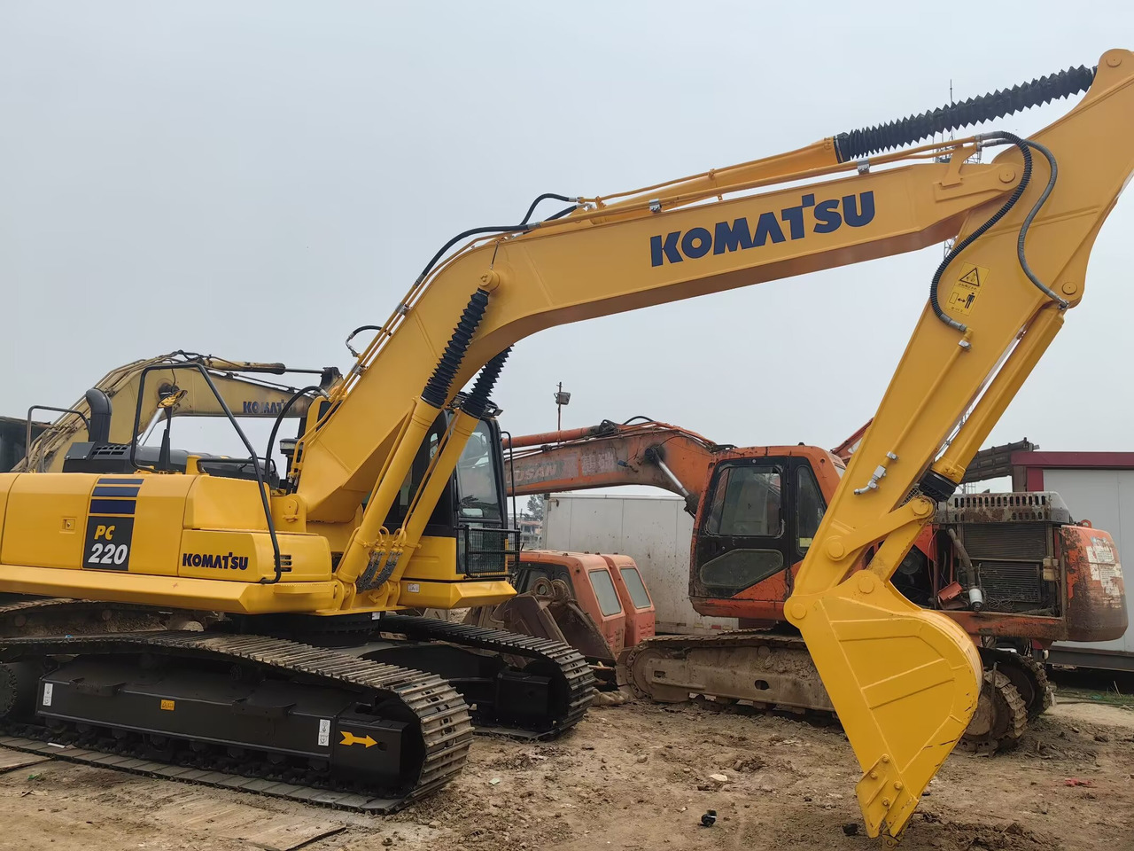Komatsu PC 220-8 Excavator - Beltegraver: bilde 5 Komatsu PC 220-8 Excavator - Beltegraver: bilde 5